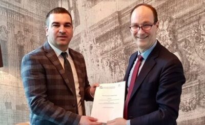 Kosovo official & European Centre Deputy Direktor with signed MoU